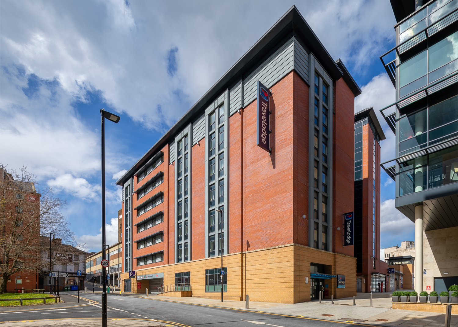 Travelodge-Sheffield-300x214